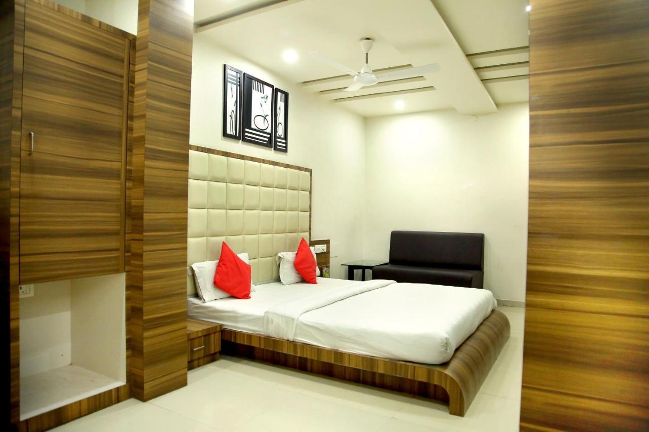 Hotel City Inn Rajkot Exterior photo